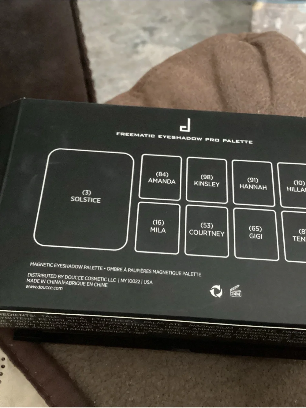 Doucce Matte Black Magnetic Eyeshadow Palette